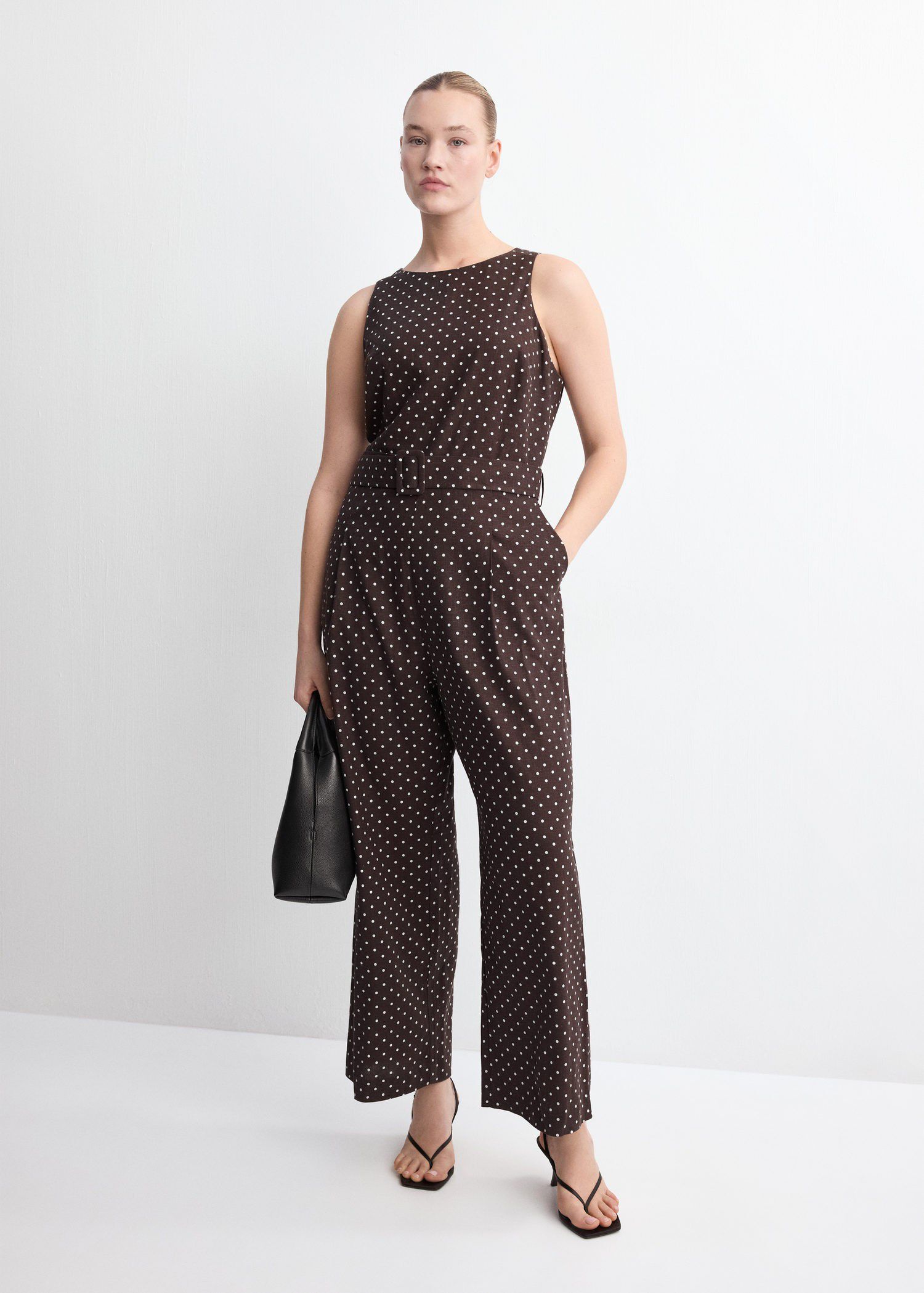 Linen jumpsuit with polka-dot belt