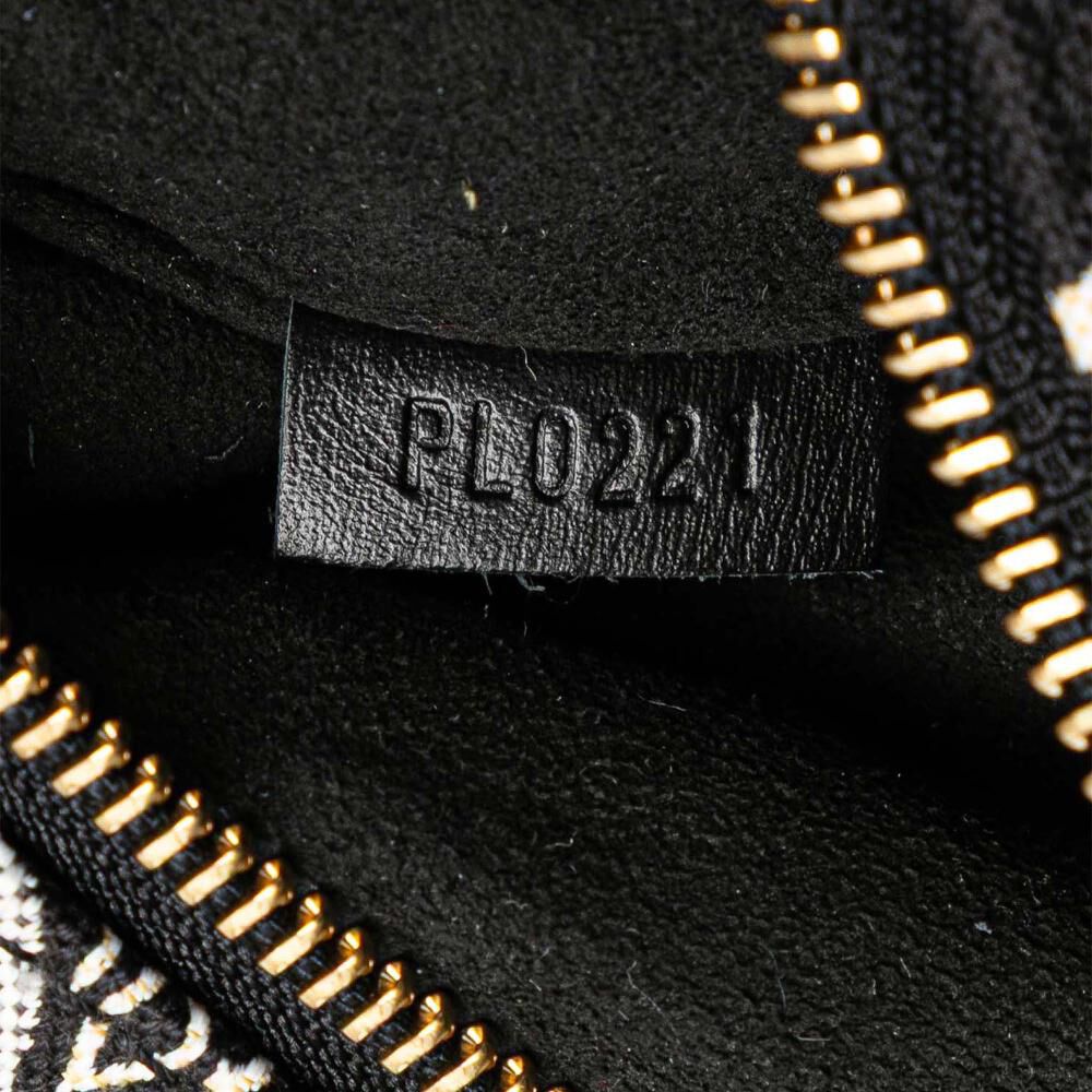 Louis Vuitton Pochette M&eacute;tis