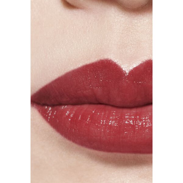 A Hydrating Tinted Lip Balm That Offers Buildable Colour For Better-Lo