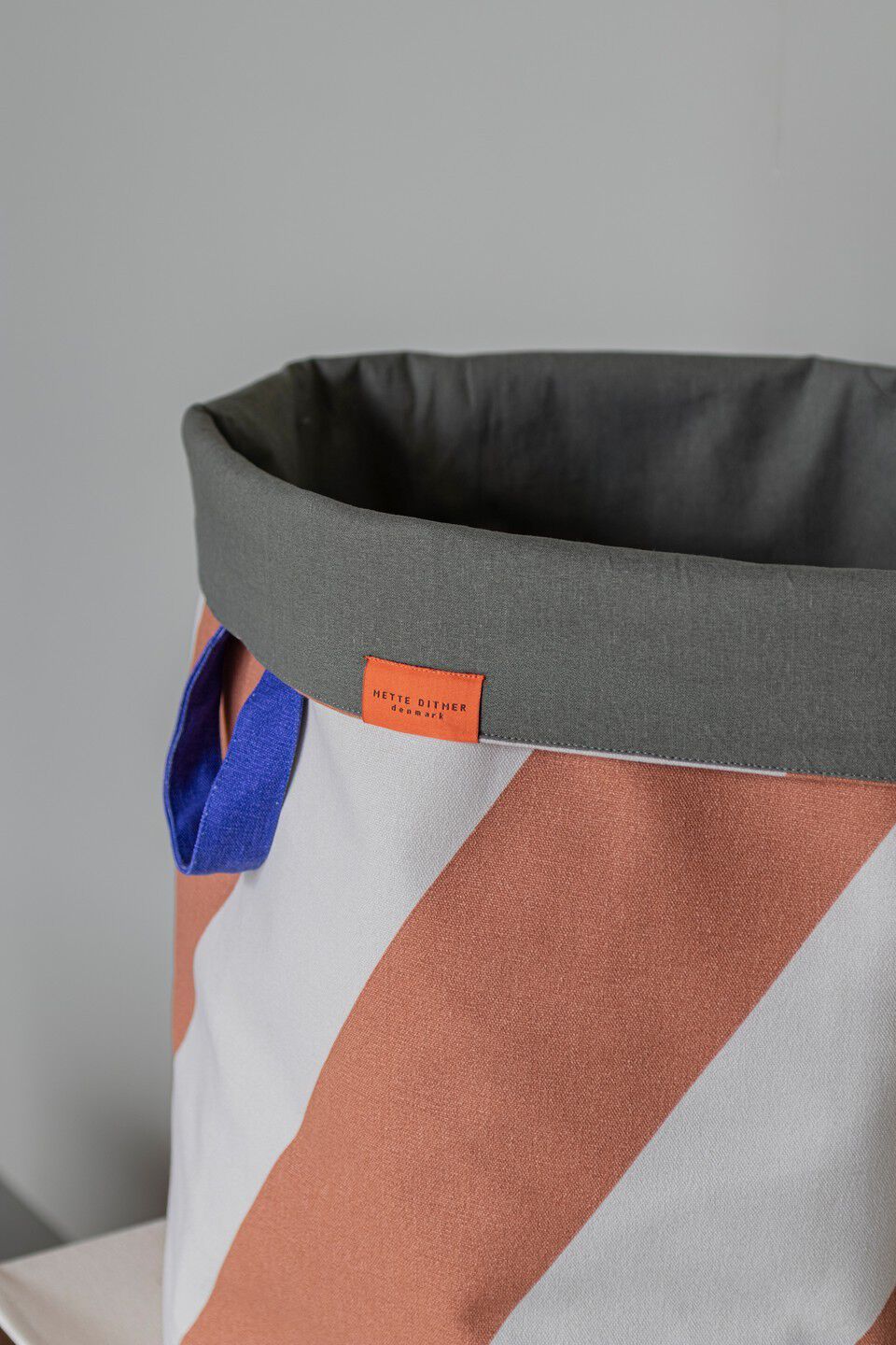 DIAGONAL laundry bag