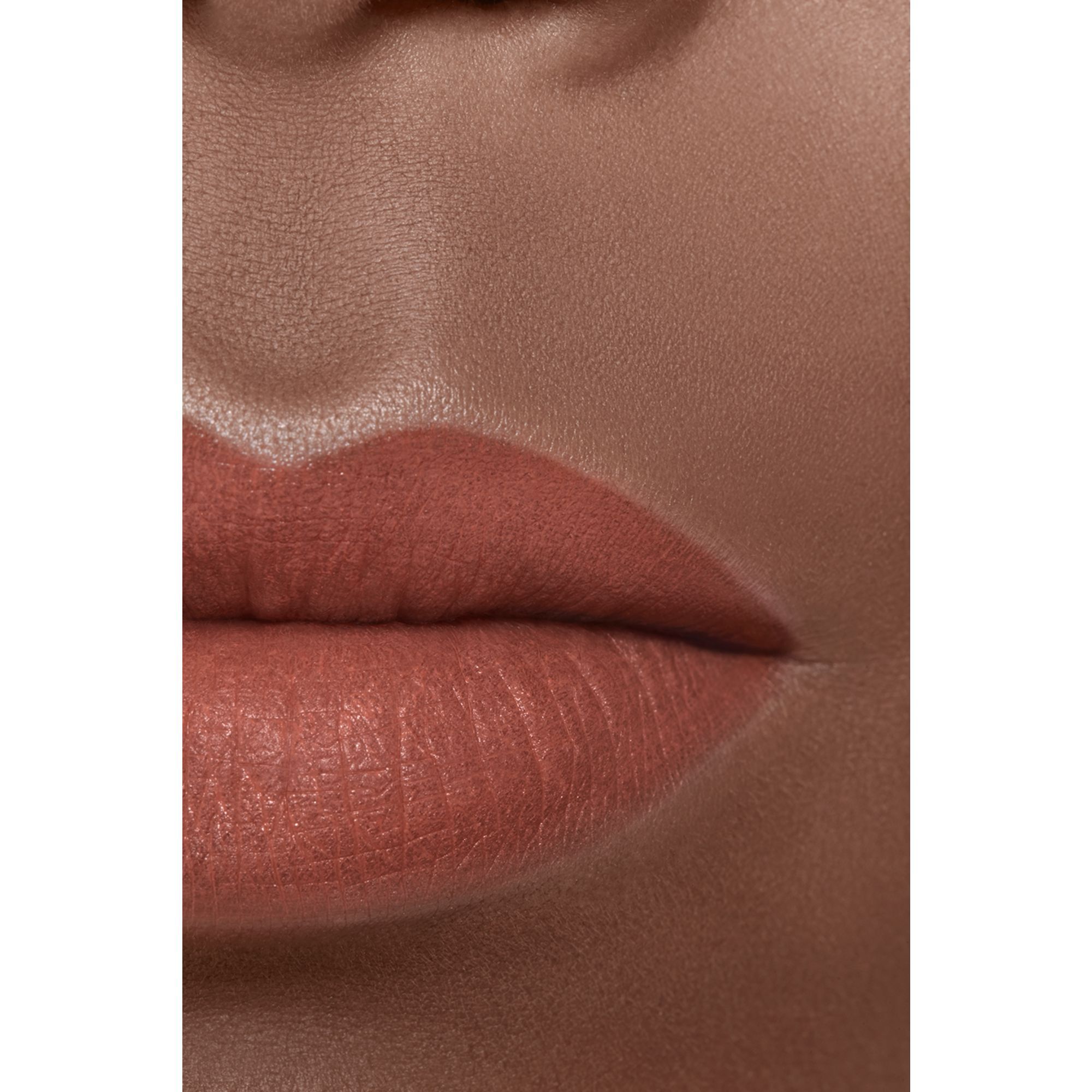 Luminous Matte Lip Colour