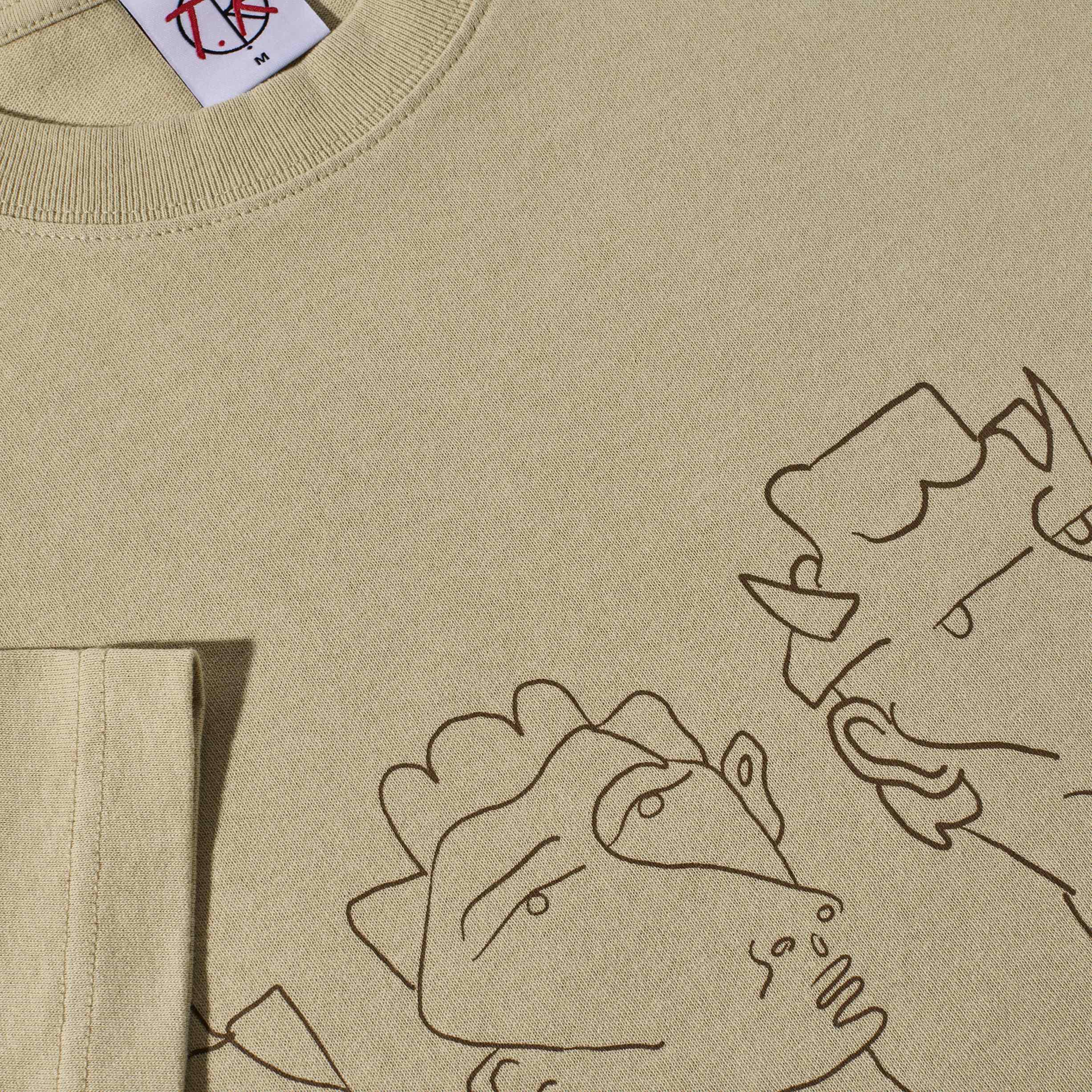 Contrast Tee | 8 Heads