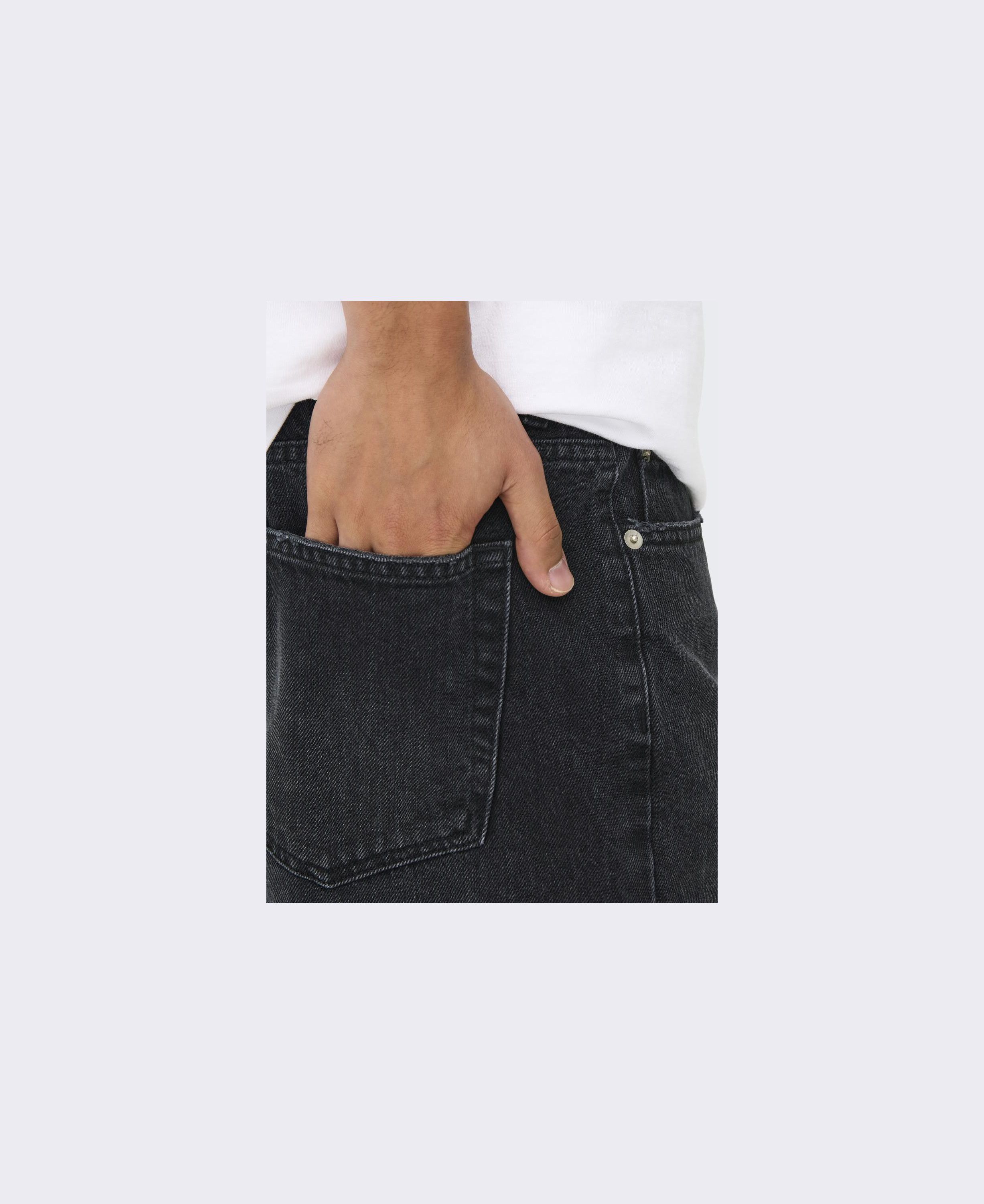 ONSEDGE BLACK 2047 TAI DNM SHORTS N