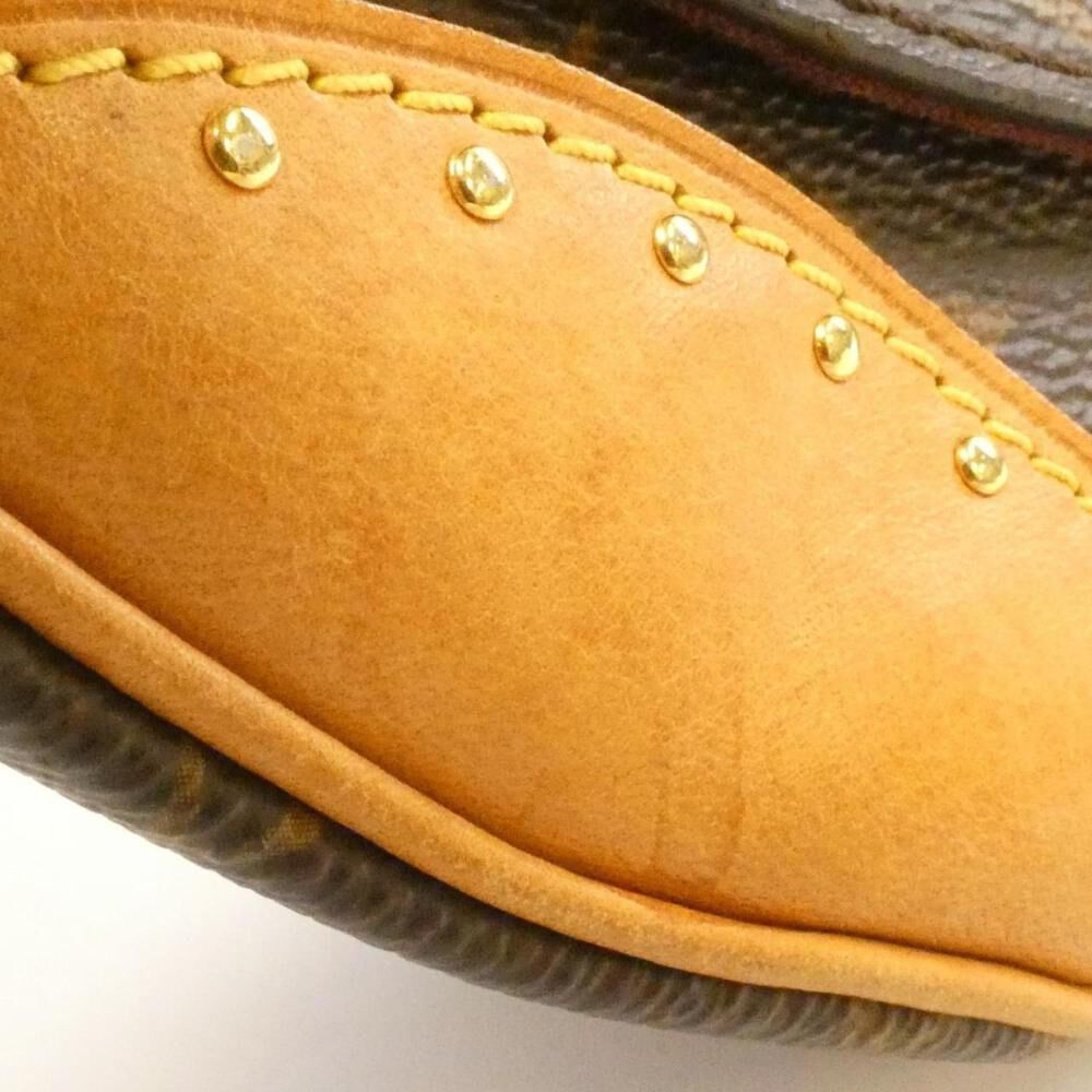 Louis Vuitton Shoulder Bags