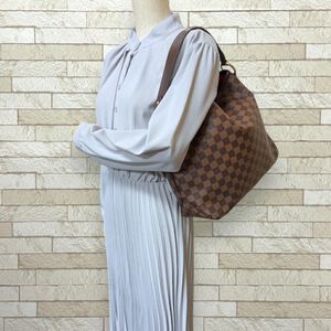 Louis Vuitton Shoulder Bags