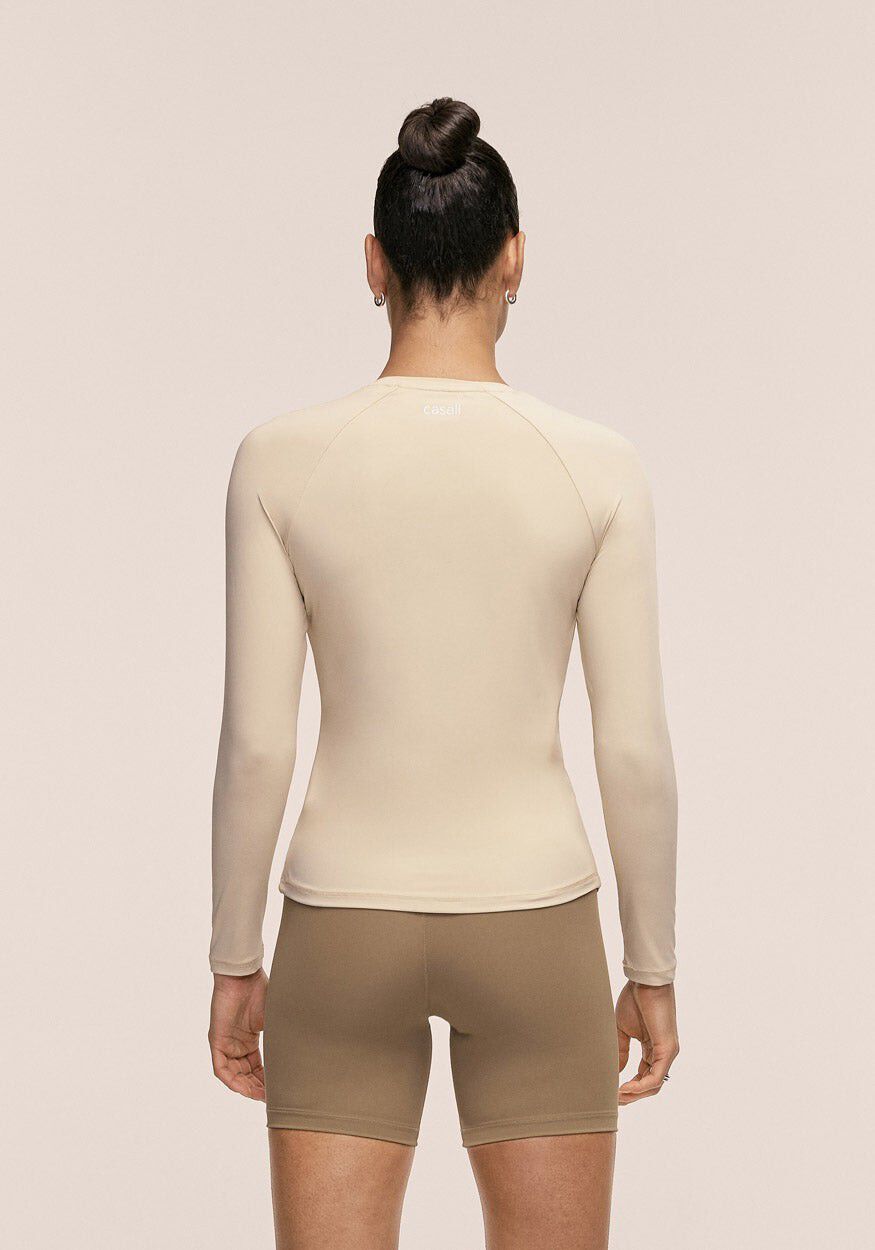 Essential Tr&aelig;nings Lang&aelig;rmet T-shirt