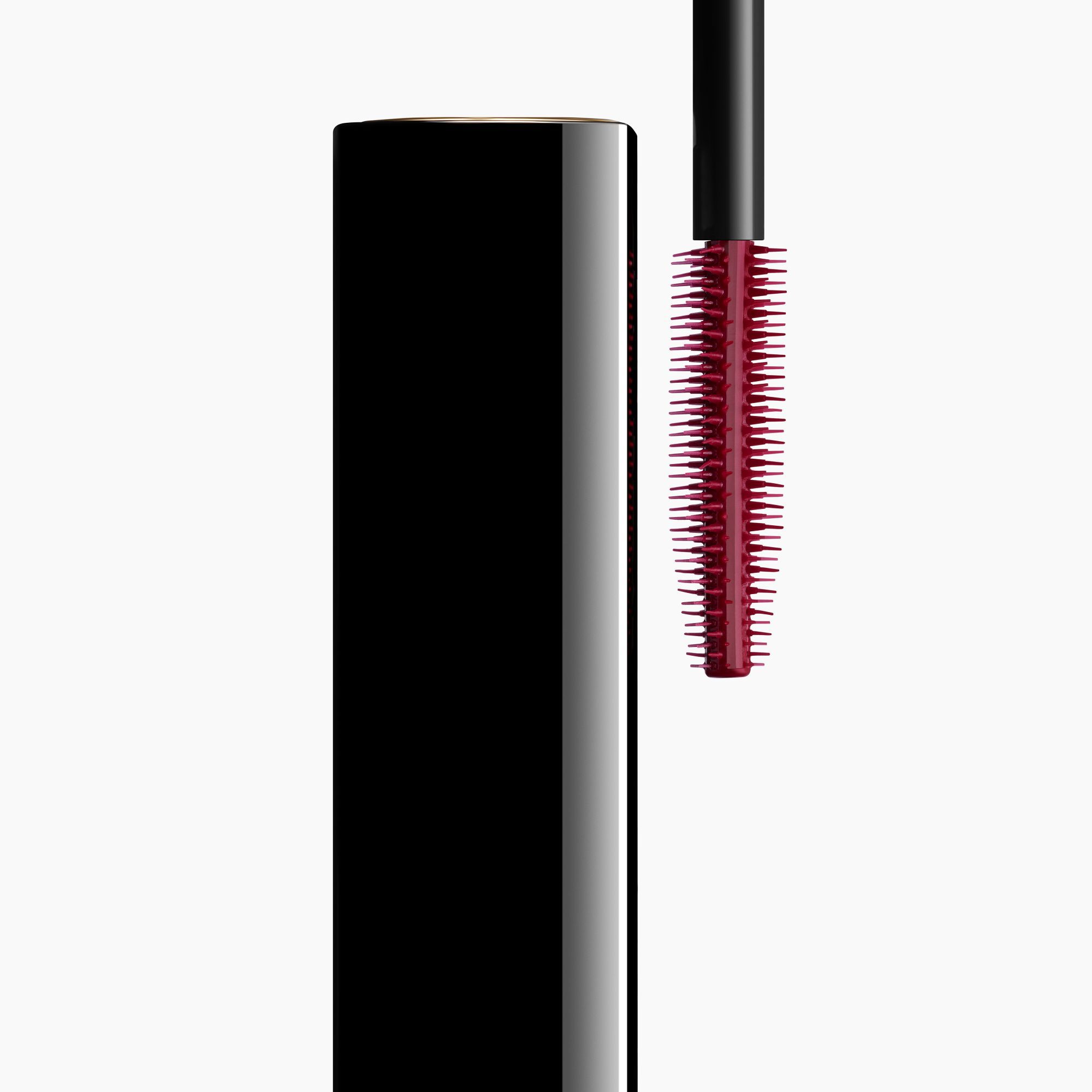 ALL-IN-ONE MASCARA: VOLUMEN, L&AElig;NGDE, BUE OG DEFINITION