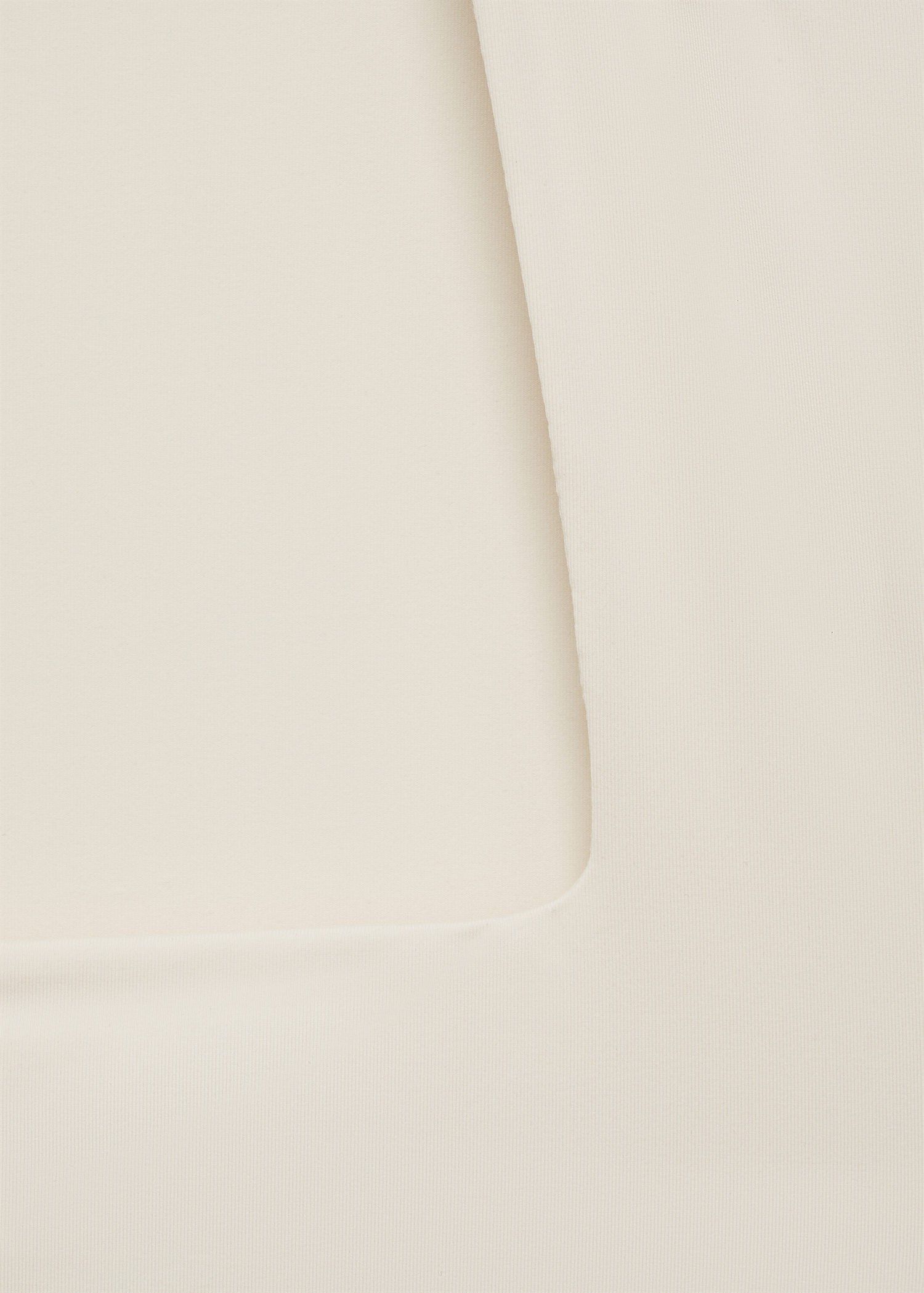 Fitted top with wide straps