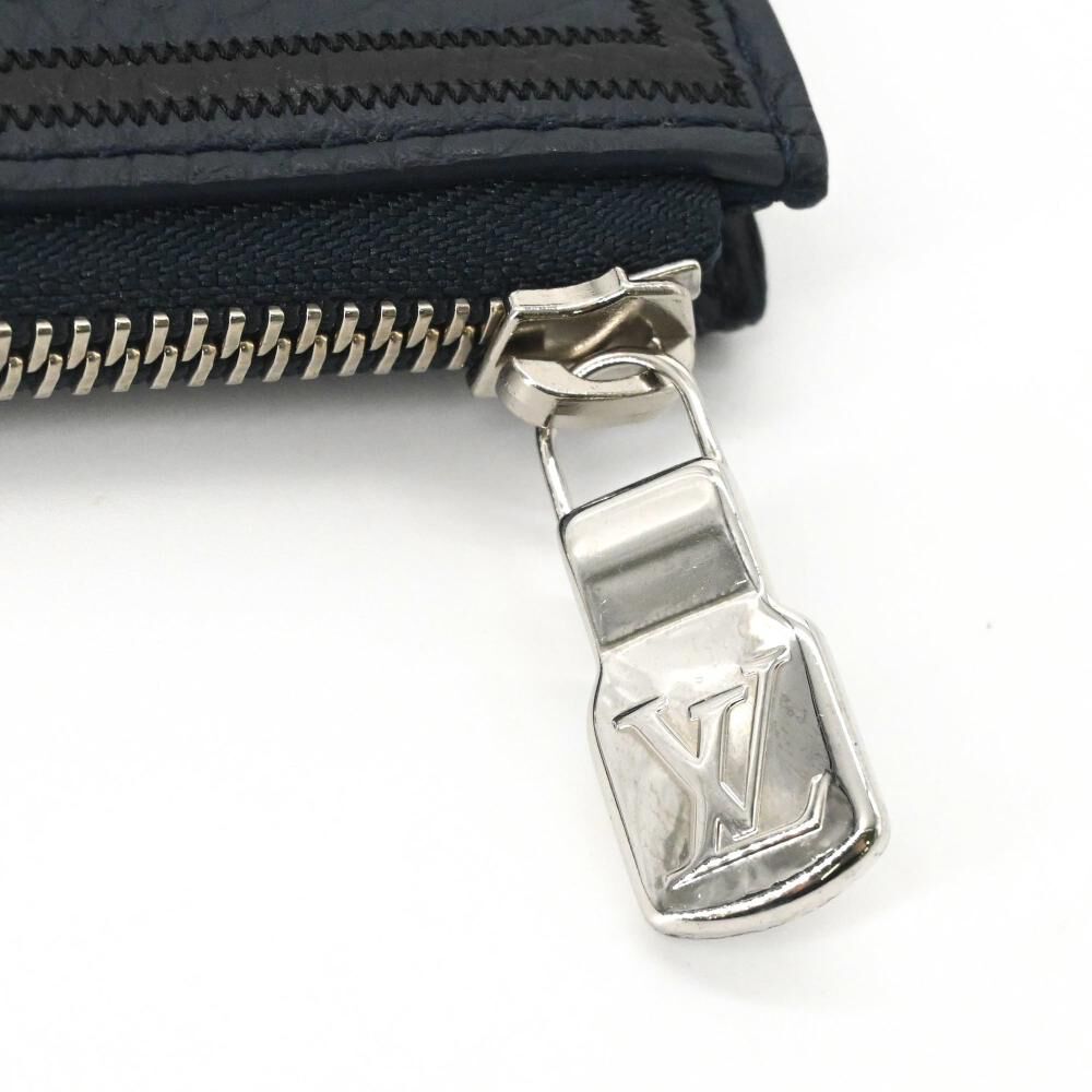 Louis Vuitton Clutch
