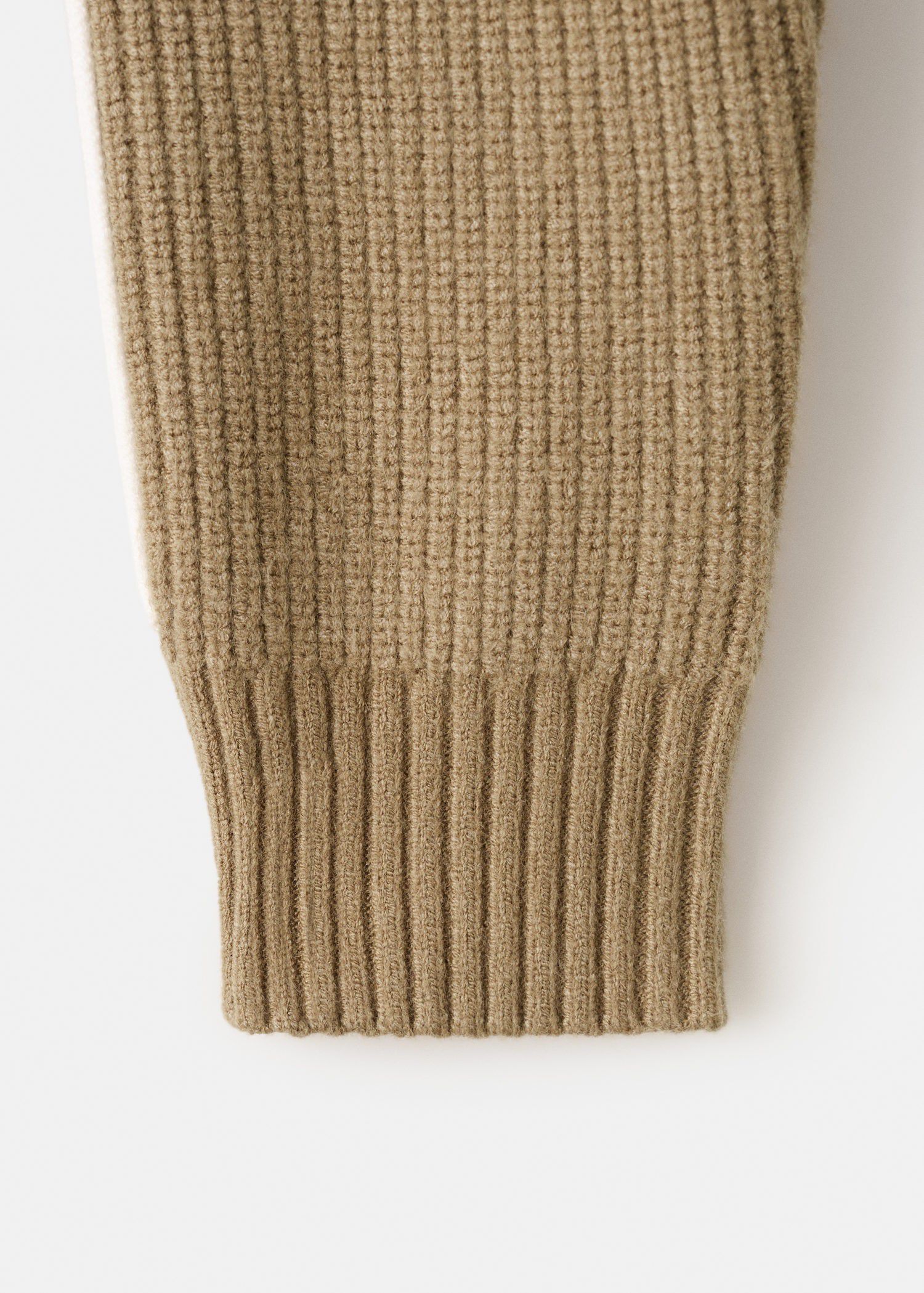 Knitted sweater with perkins neck