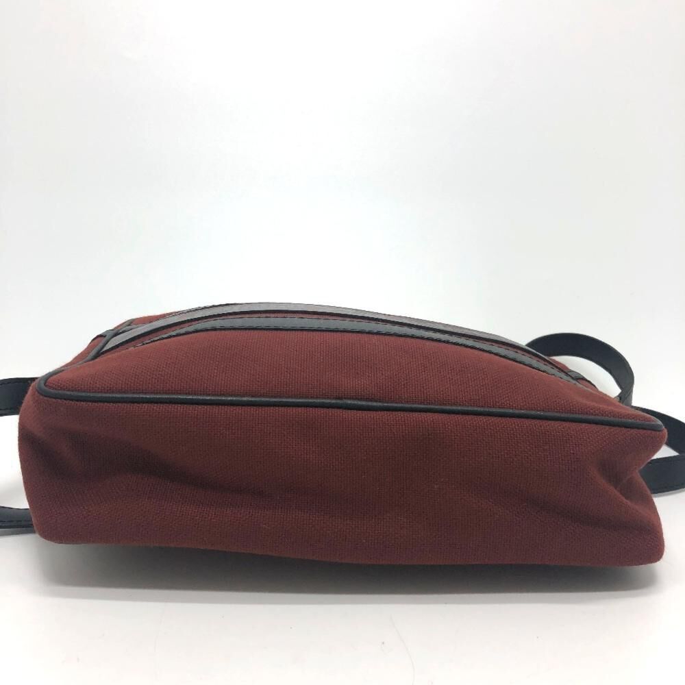 Yves Saint Laurent Shoulder Bag