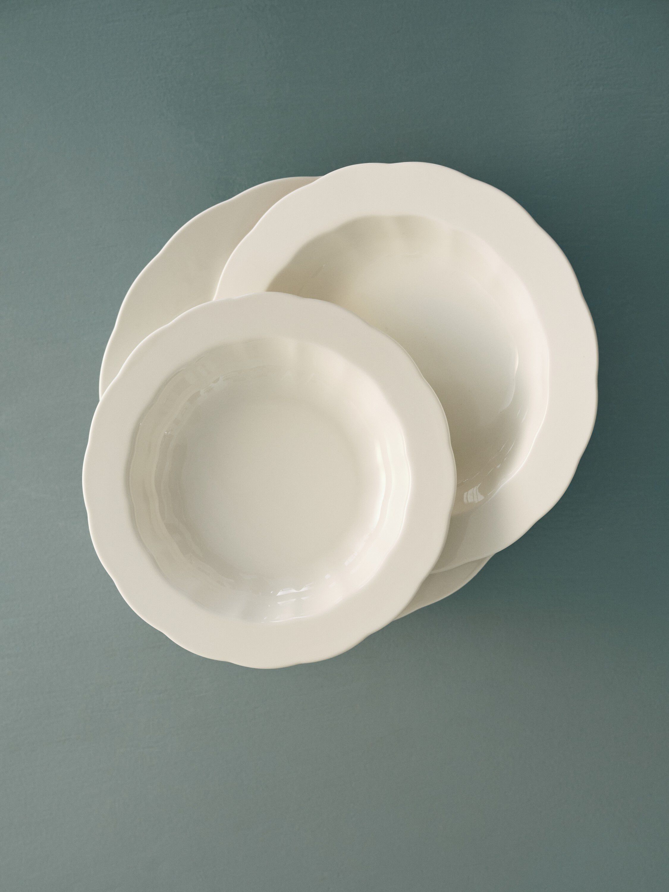 PASTA PLATE M 01 WHITE SILHOUETTE