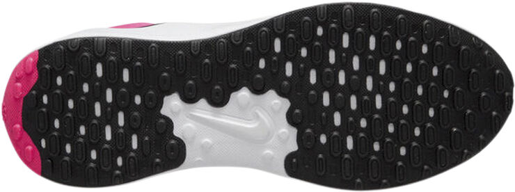 Revolution 7 sneakers