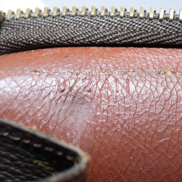 Louis Vuitton Poche Toilette