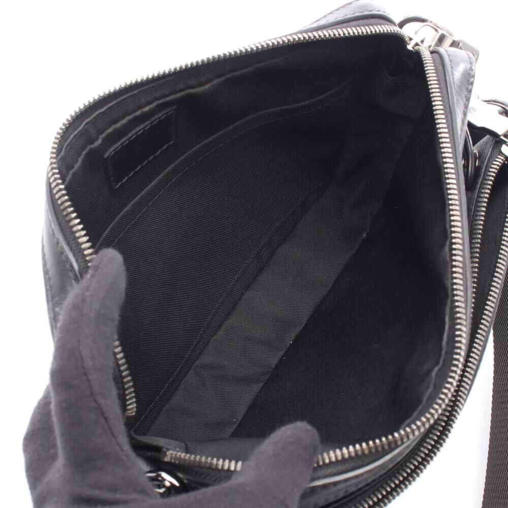 Louis Vuitton Messenger