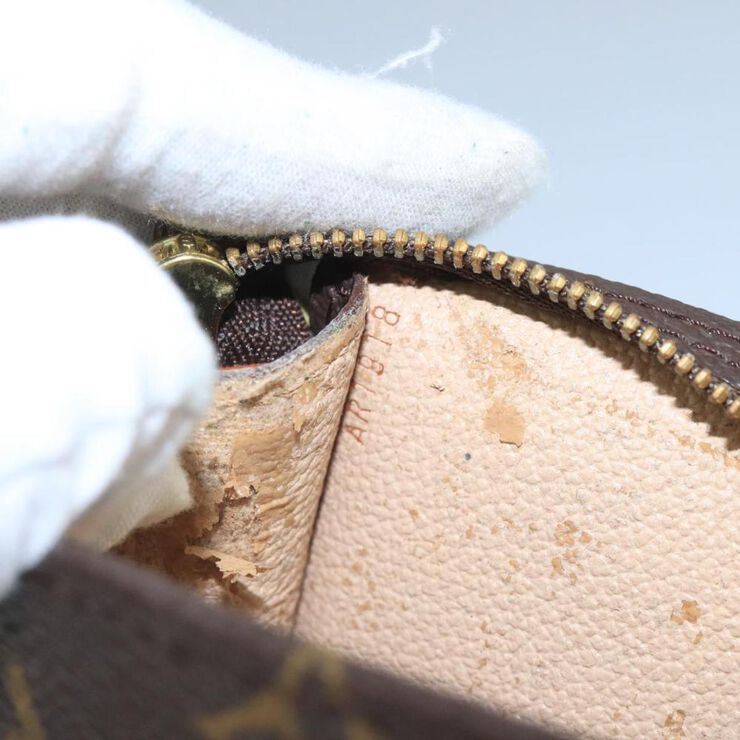 Louis Vuitton Pouch