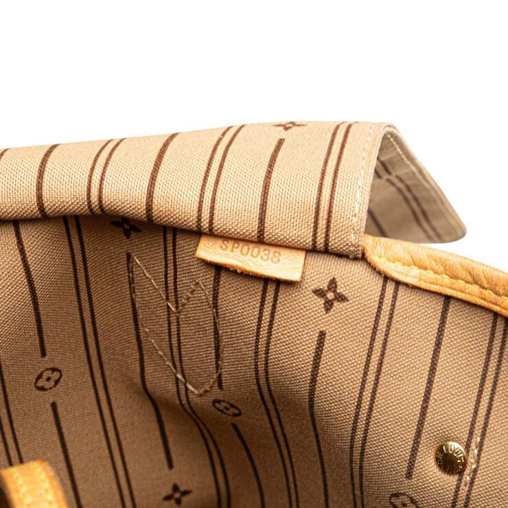 Louis Vuitton Neverfull