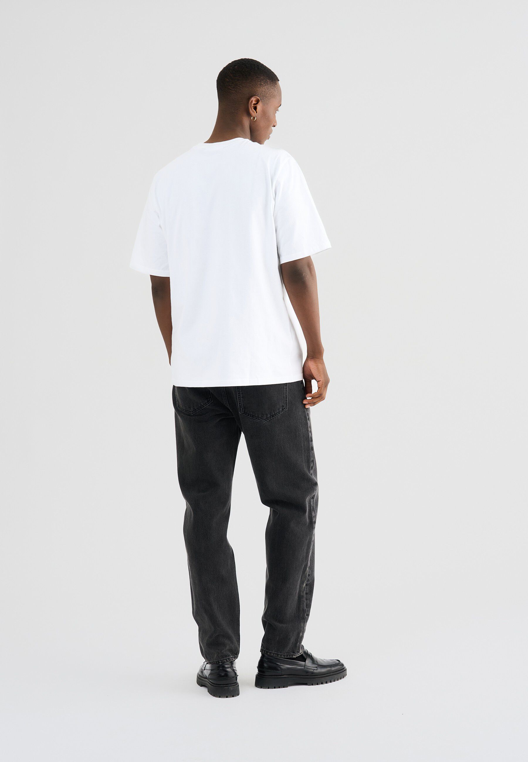 RTMASON STRAIGHT FIT JEANS.