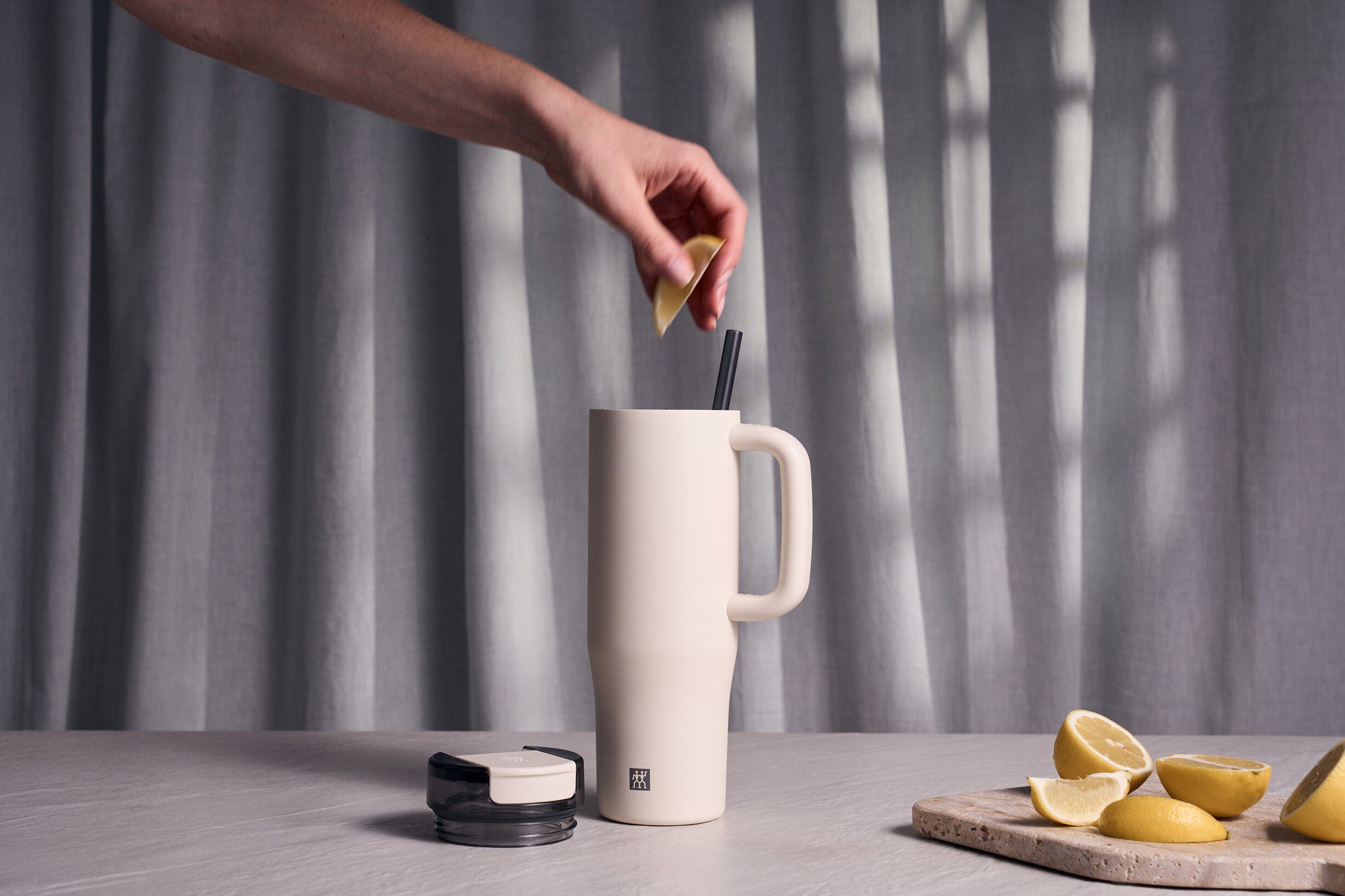 Termokrus med suger&oslash;r, 900 ml, Rustfrit st&aring;l, Fl&oslash;de