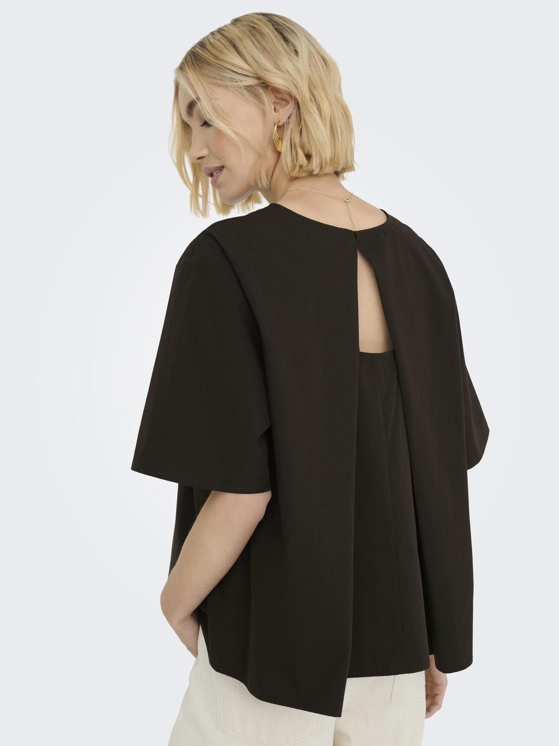 ONLTUVA S/S OPEN BACK TOP WVN