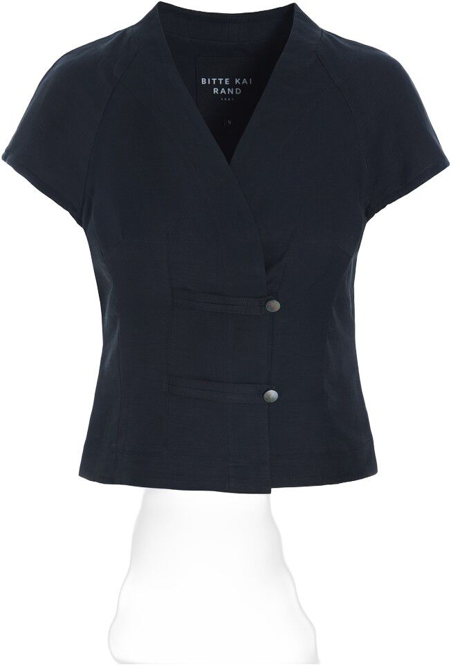 Sukosu kort&aelig;rmet bluse