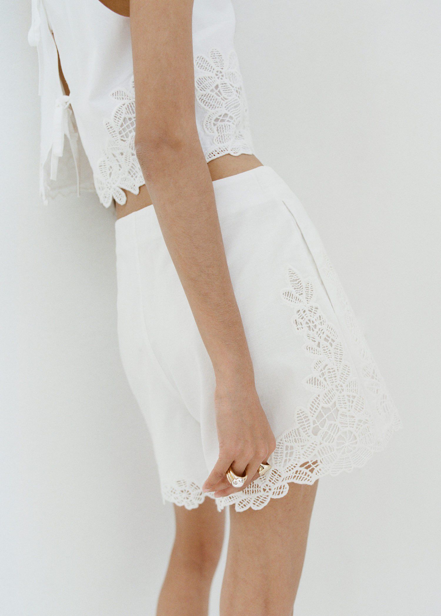 Embroidered openwork shorts