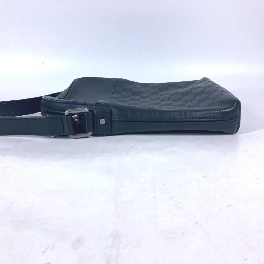 Louis Vuitton Messenger