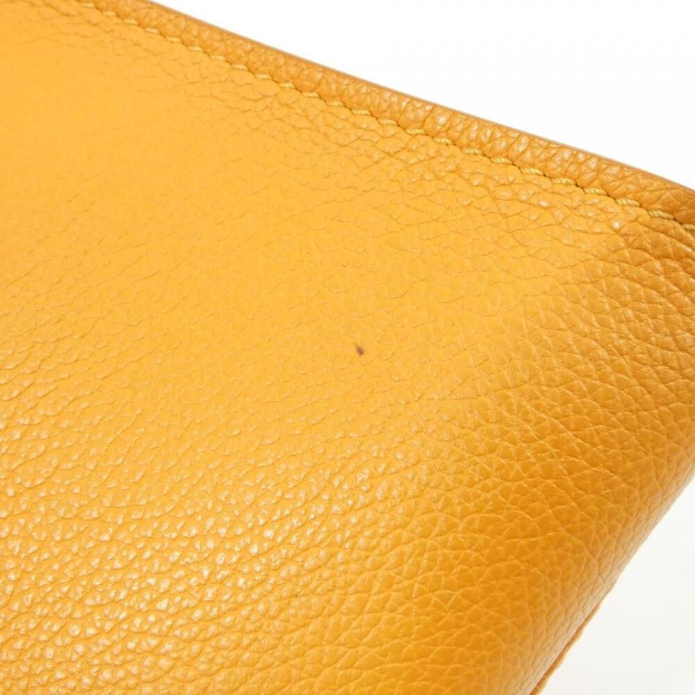 Louis Vuitton On My Side