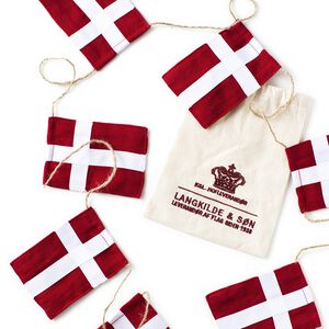 Stor flagranke med Dannebrogsflag