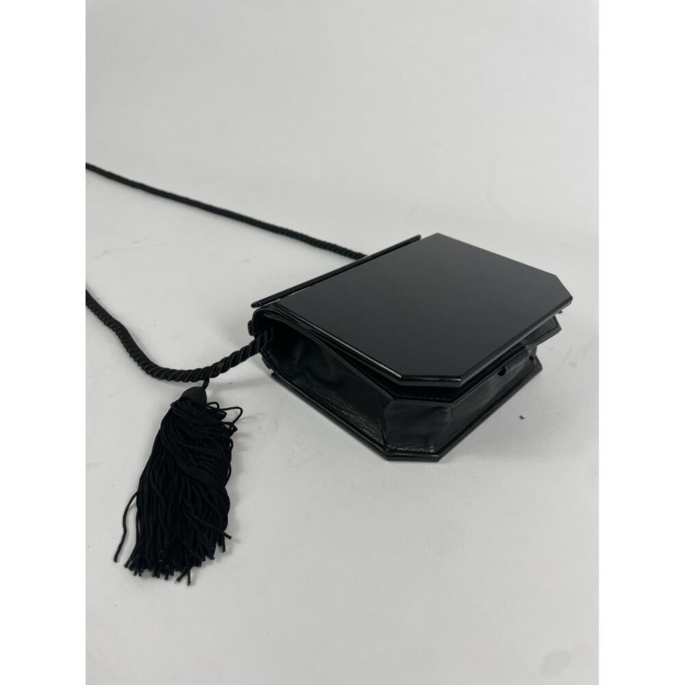 Yves Saint Laurent Shoulder Bag
