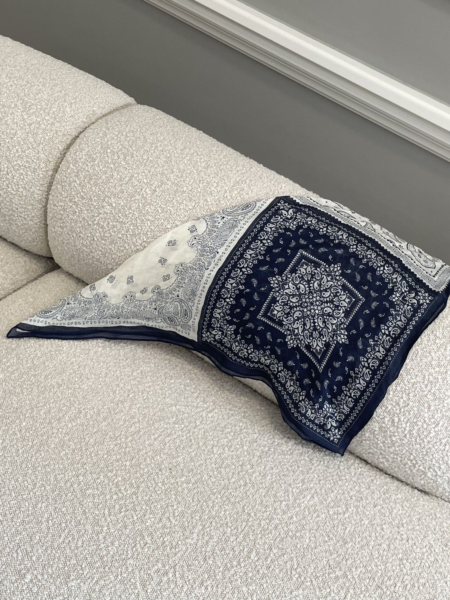 CallyIC Scarf