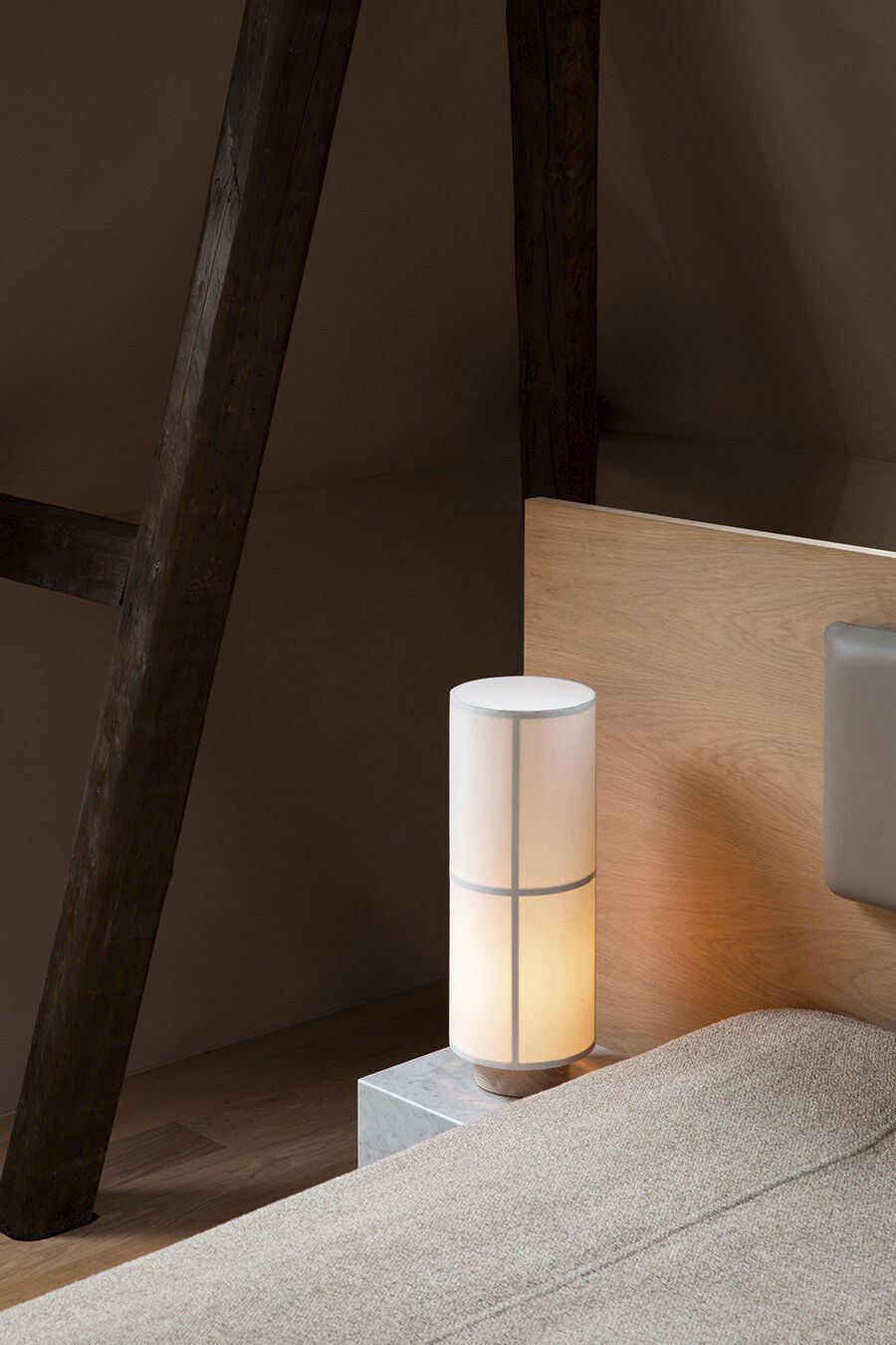 Hashira Table Lamp