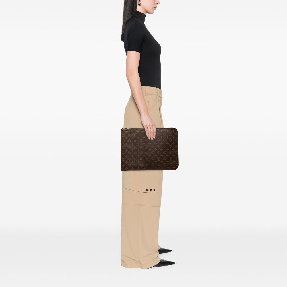 Louis Vuitton Poche Documents