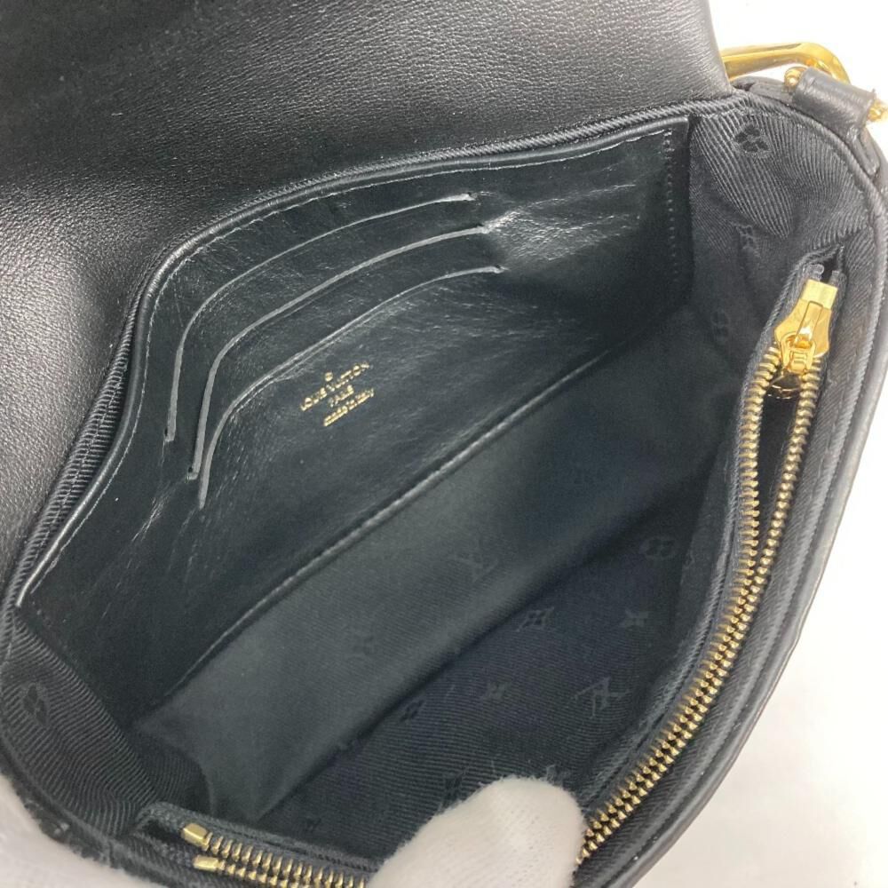 Louis Vuitton Clutch