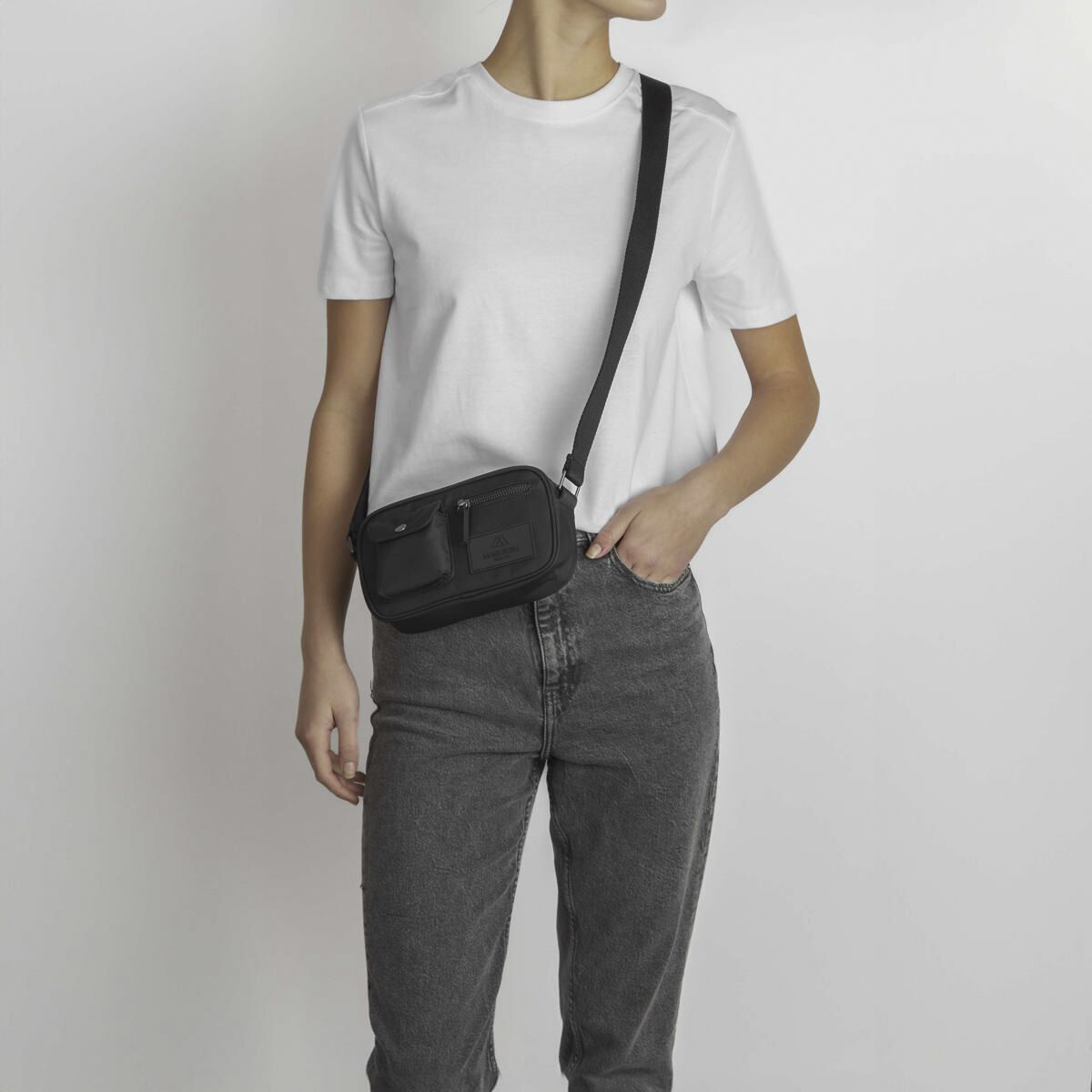 DarlaMBG S Cross. , Monochrome