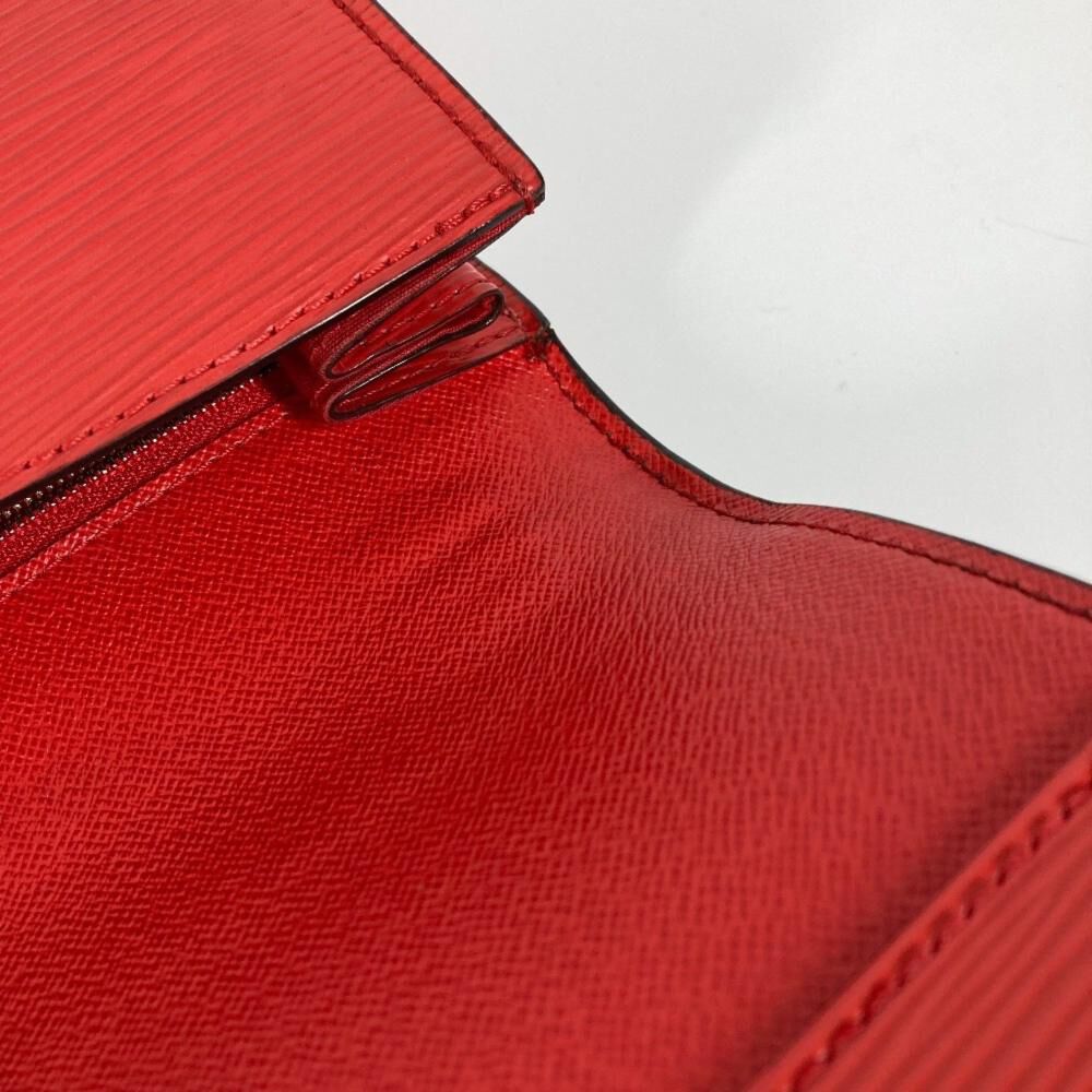 Louis Vuitton Clutch