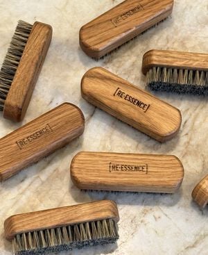 [RE·ESSENCE] neglebørste