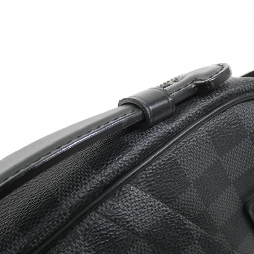 Louis Vuitton Shoulder Bags