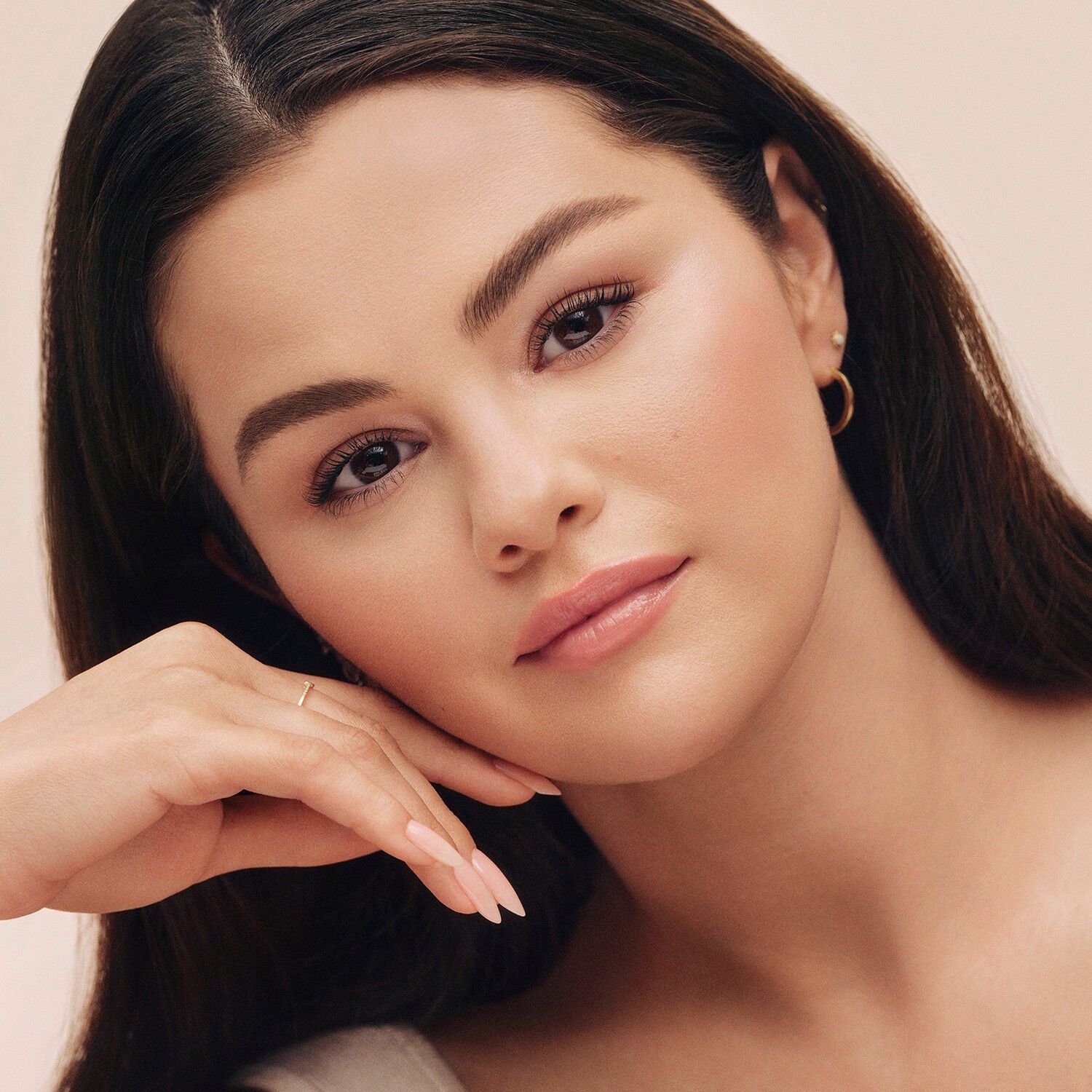 True to Myself - Naturlig mat foundation med lang holdbarhed.