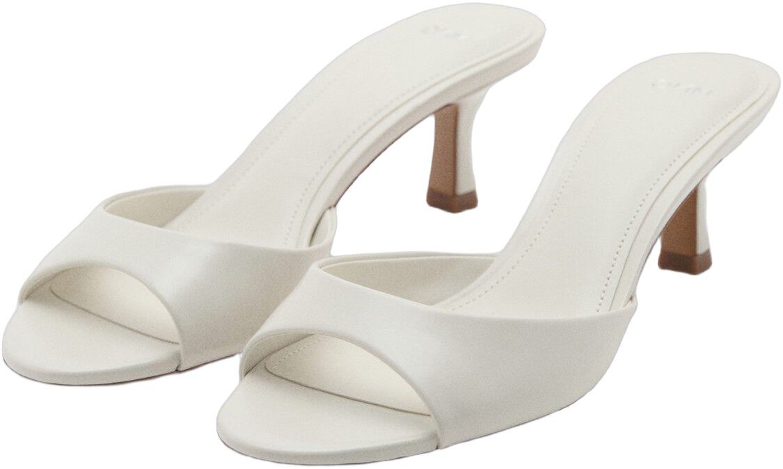 Kitten-heel sandals with strap