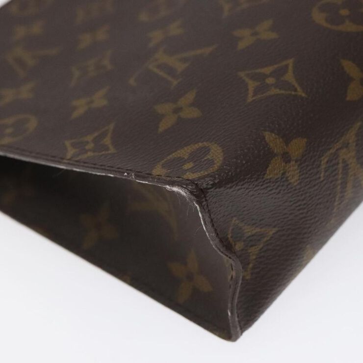 Louis Vuitton Poche Toilette