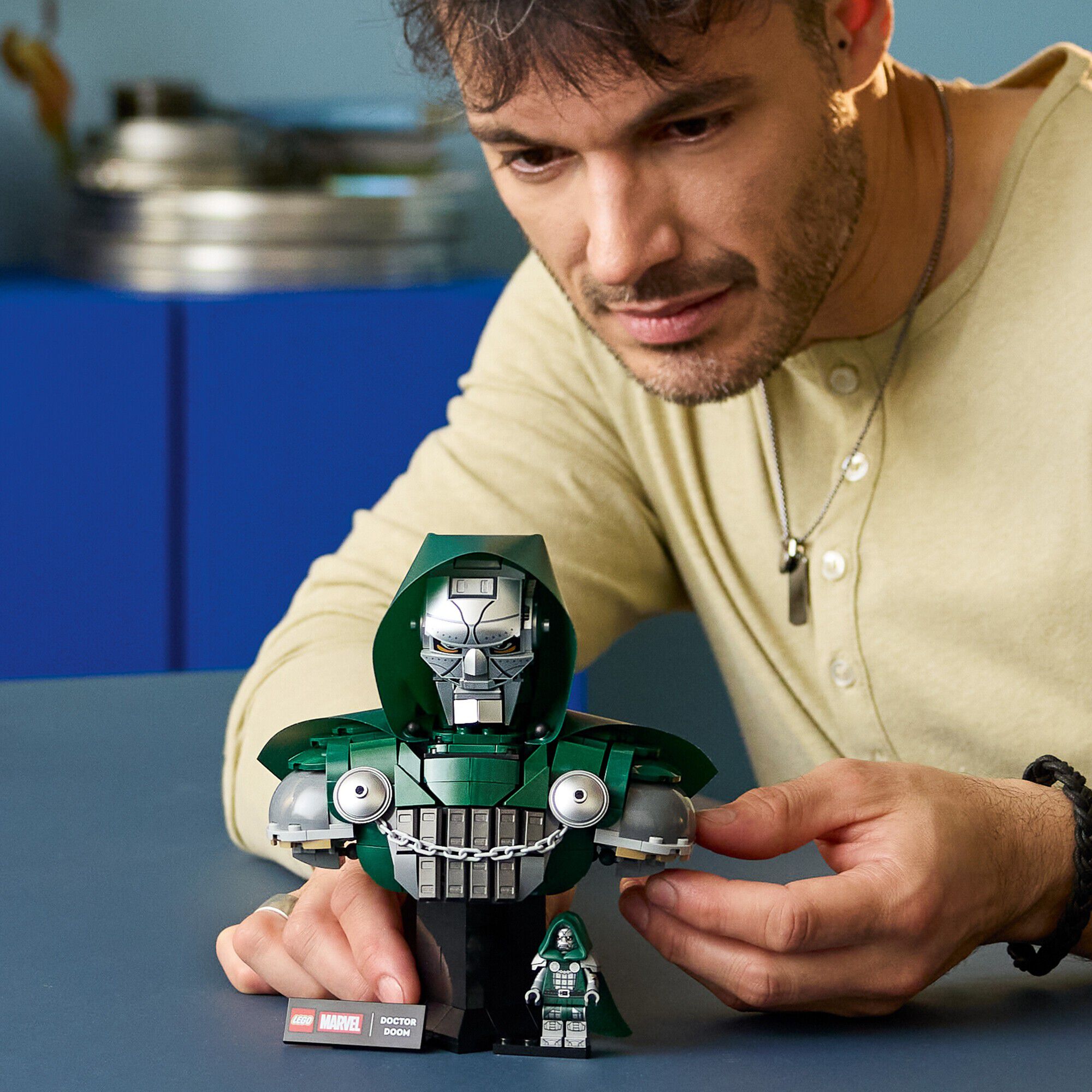 Doctor Doom-buste 76345