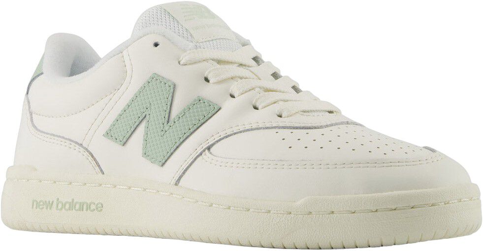 80 Sneakers