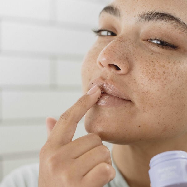 Pout Party Coffee Lip Scrub 15 ml