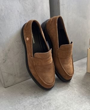 THE BEAUTY LOAFER