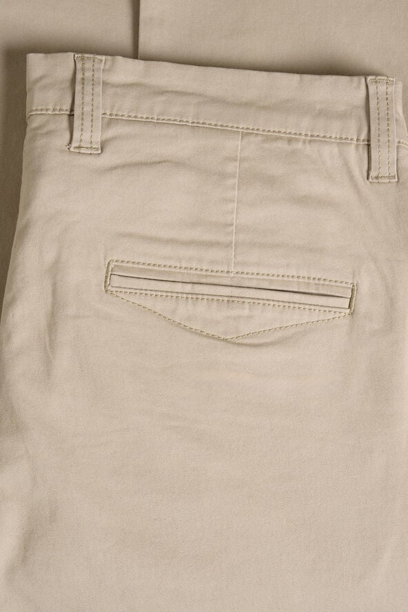 Paul New Chino