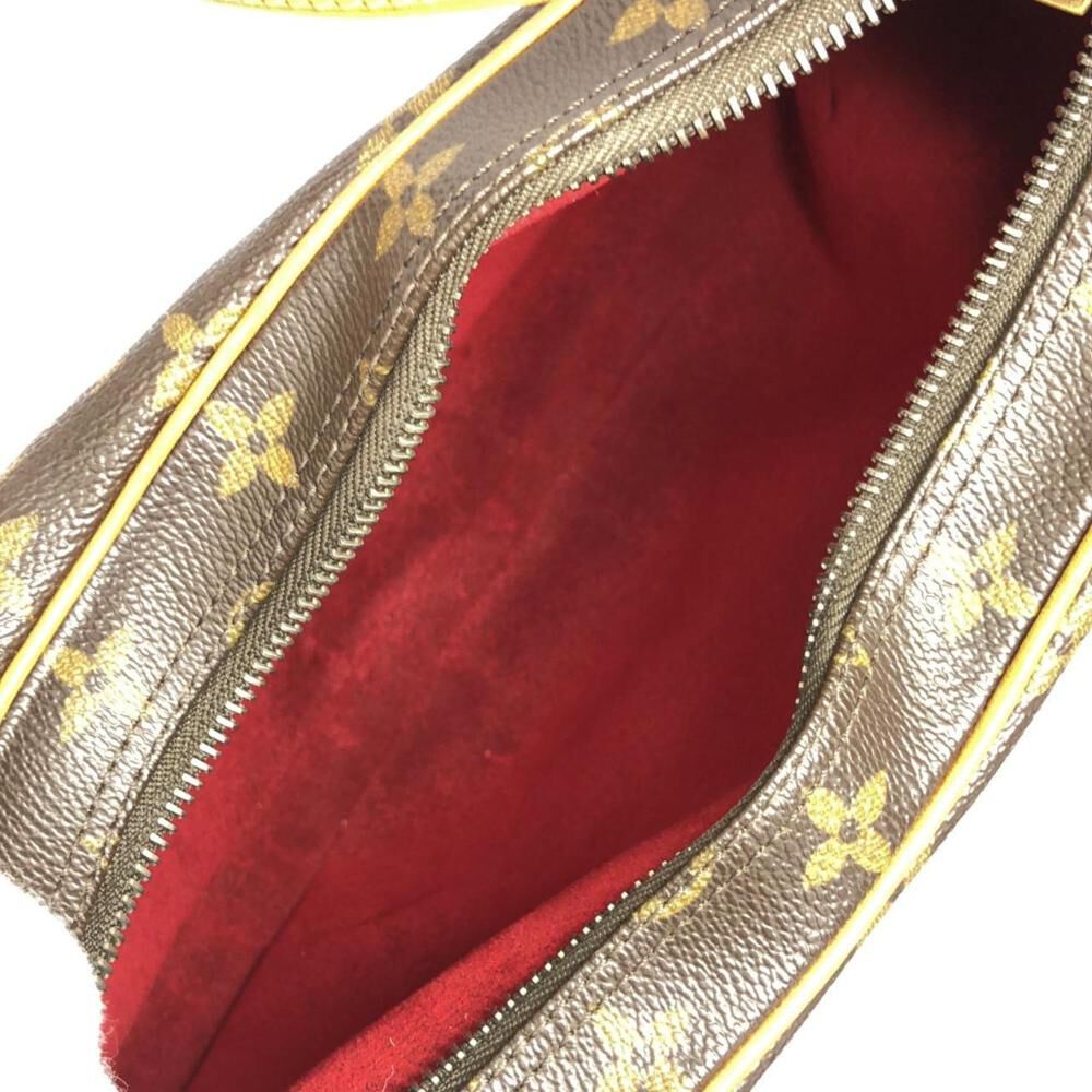 Louis Vuitton Shoulder Bags