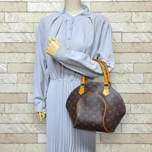 Louis Vuitton Ellipse