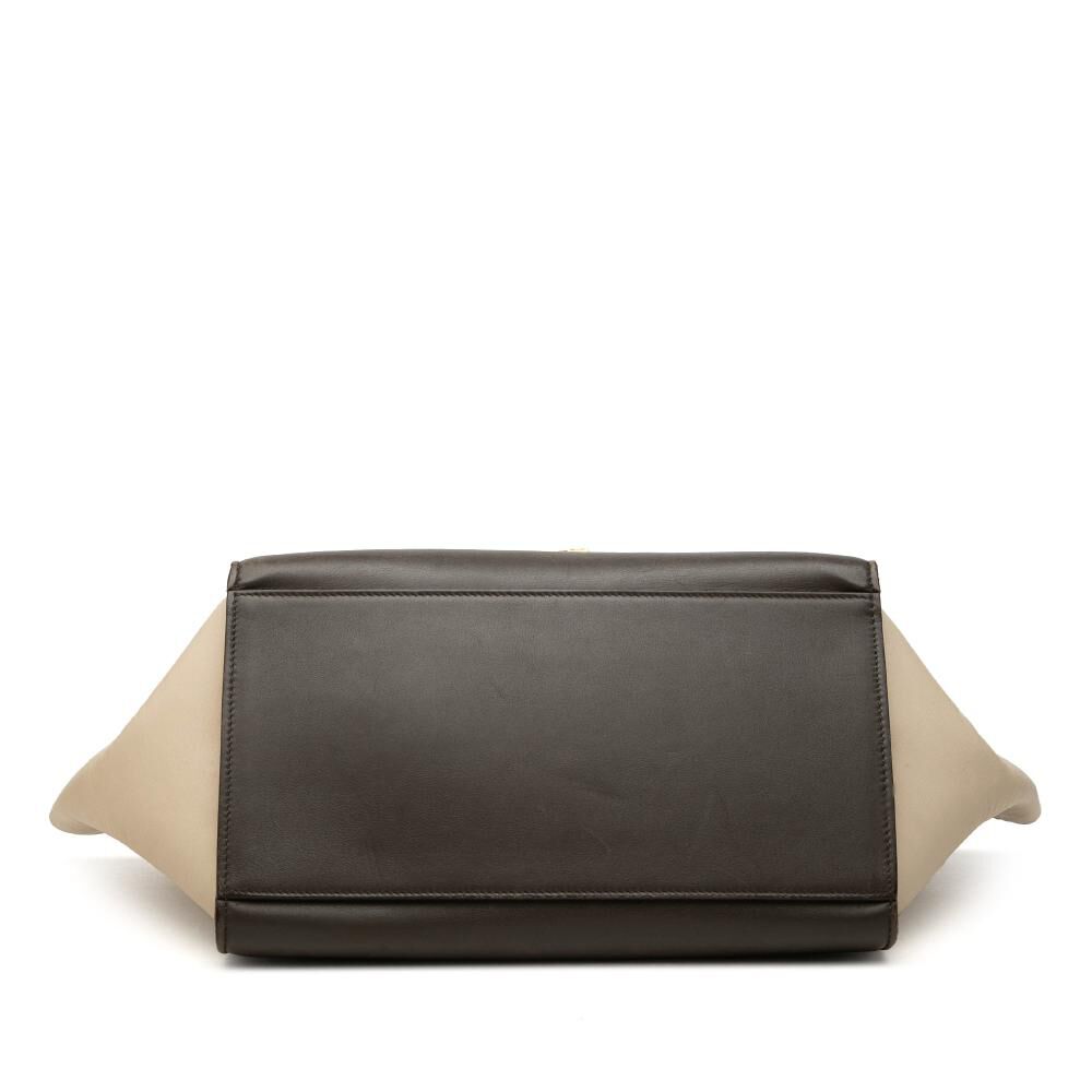 C&eacute;line Trapeze