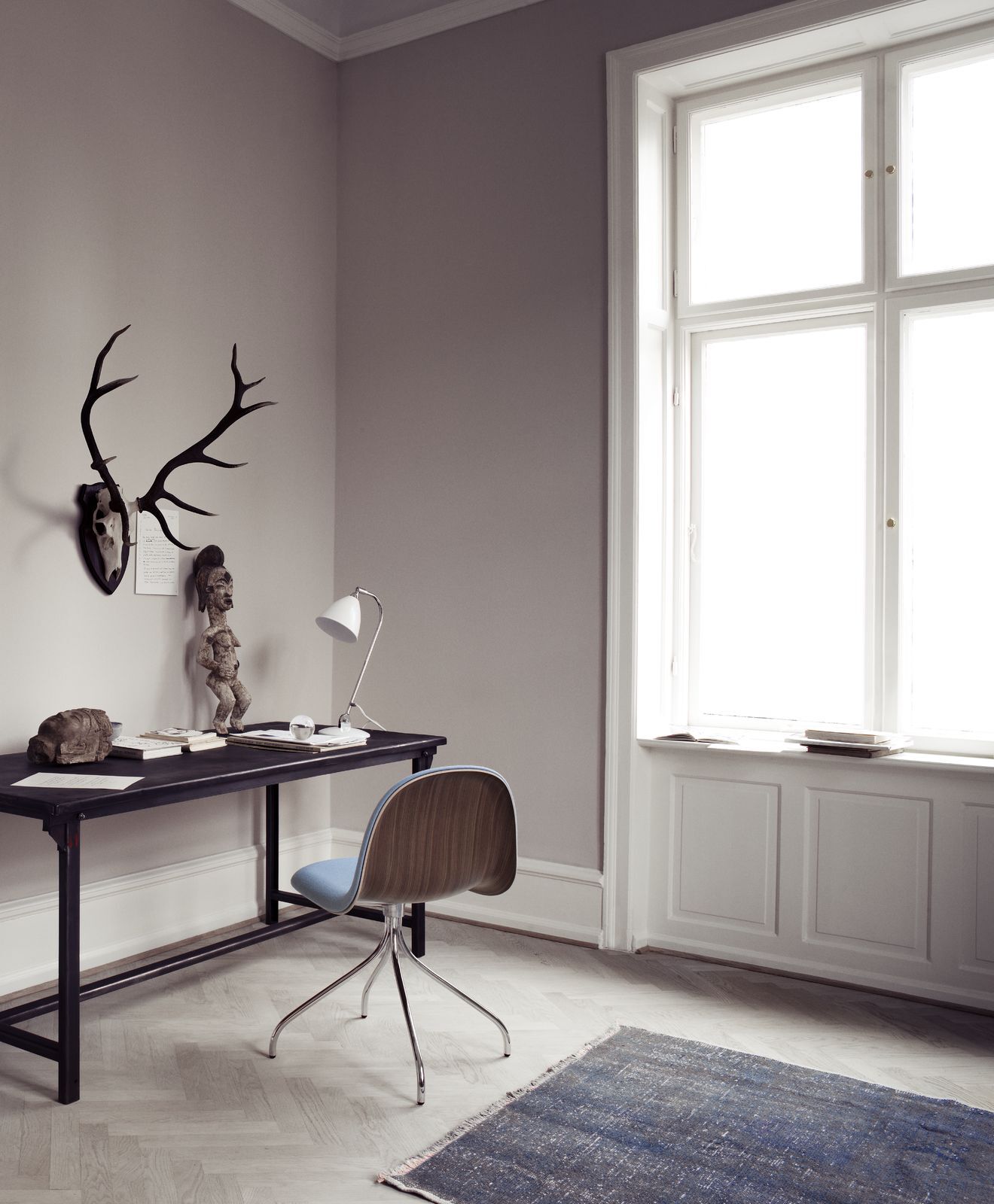 Bestlite BL2 Table Lamp